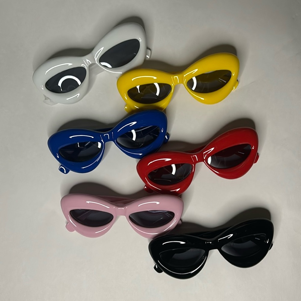 **NEVER WORN** luxury lips irregular unisex sunglasses shades